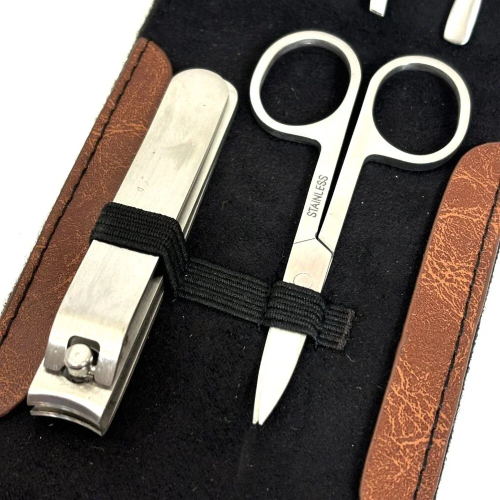 Bell & Curfew Wallet  Manicure Five (5) pc Stainless Kit  NIB